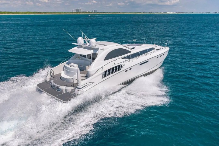 65' Axcell - Yacht Rental in Palm Beach Gardens, Florida