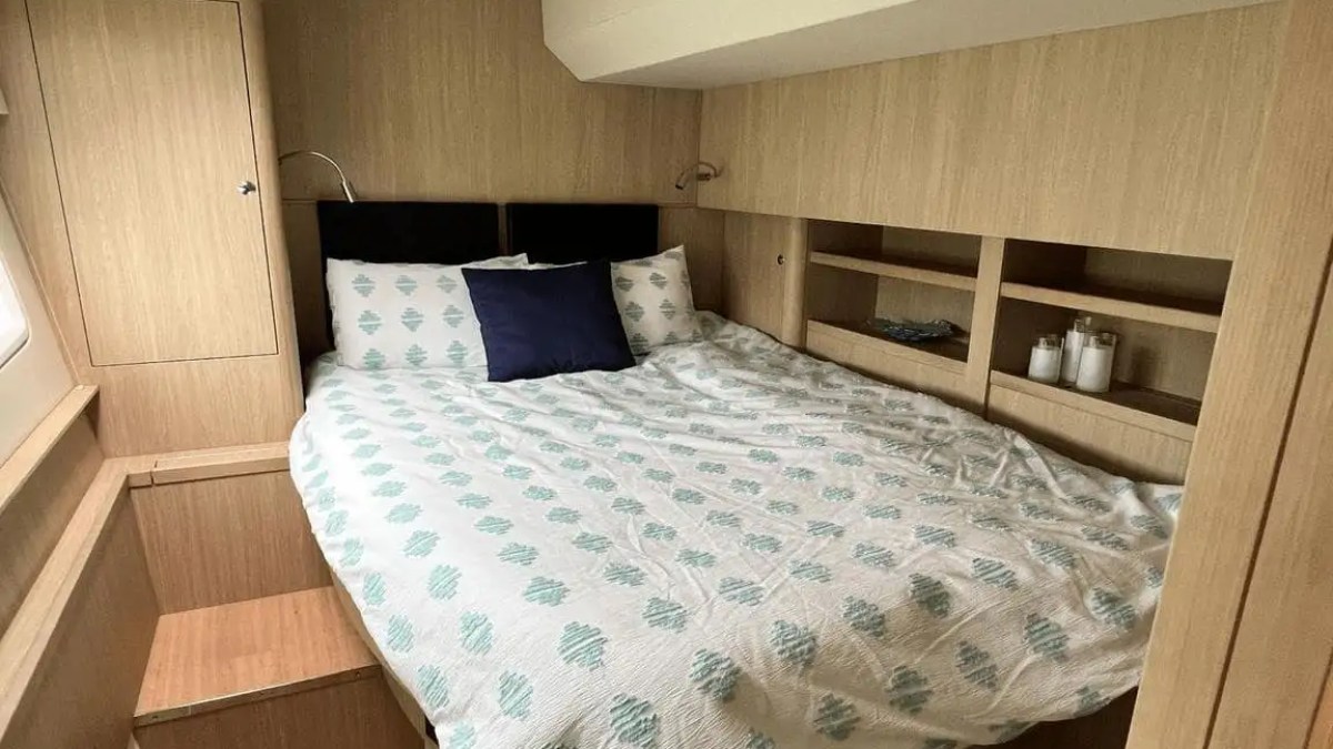 50' Aquila - Yacht Rental in St. Petersburg, Florida