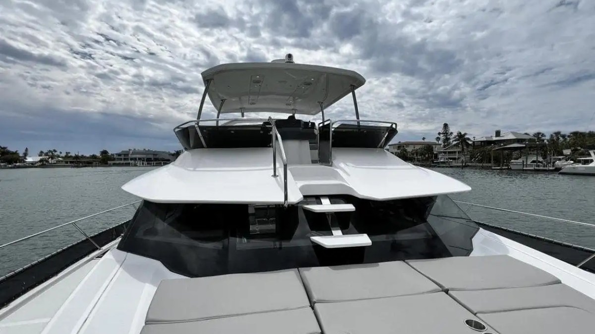 50' Aquila - Yacht Rental in St. Petersburg, Florida