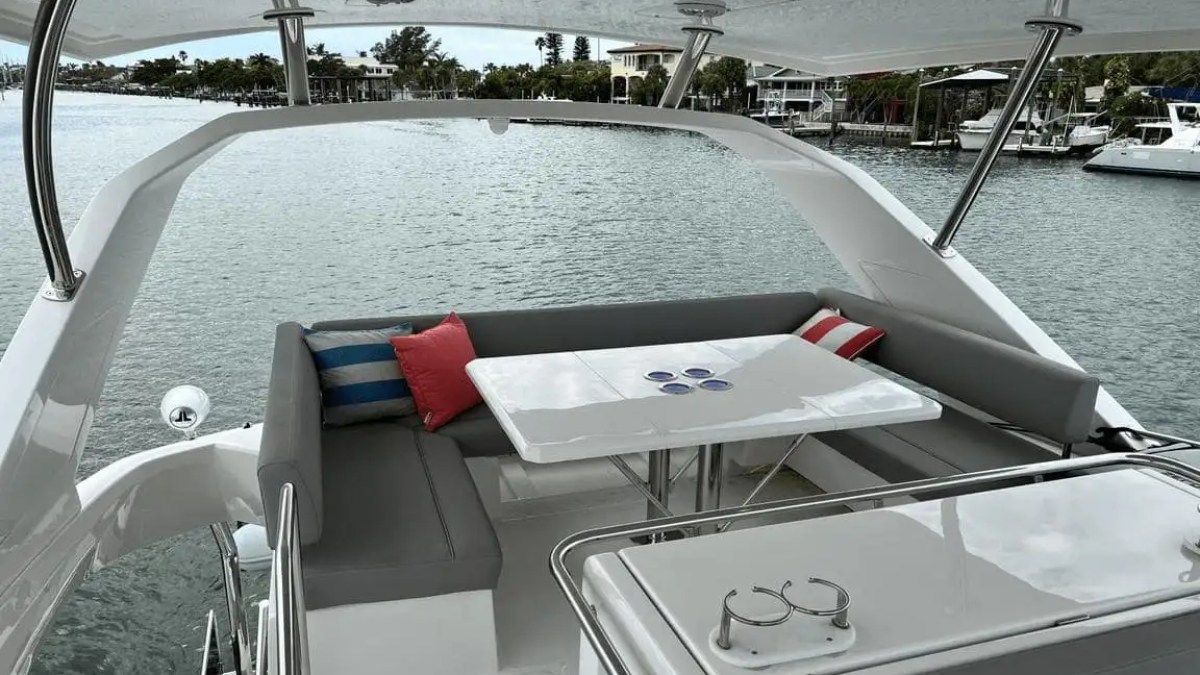 50' Aquila - Yacht Rental in St. Petersburg, Florida