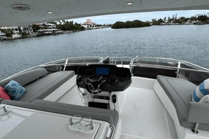 50' Aquila - Yacht Rental in St. Petersburg, Florida