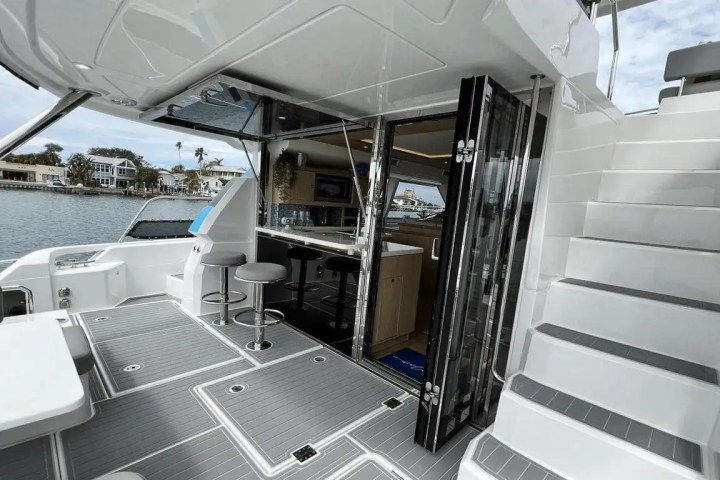 50' Aquila - Yacht Rental in St. Petersburg, Florida