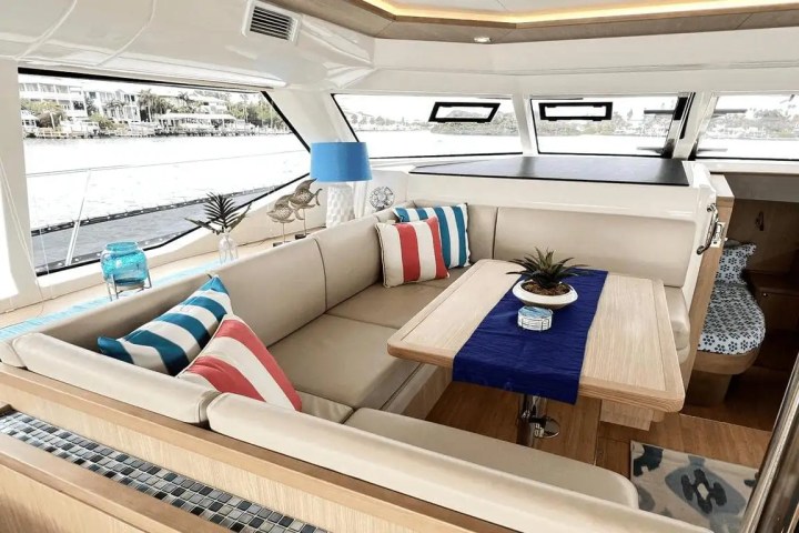 50' Aquila - Yacht Rental in St. Petersburg, Florida