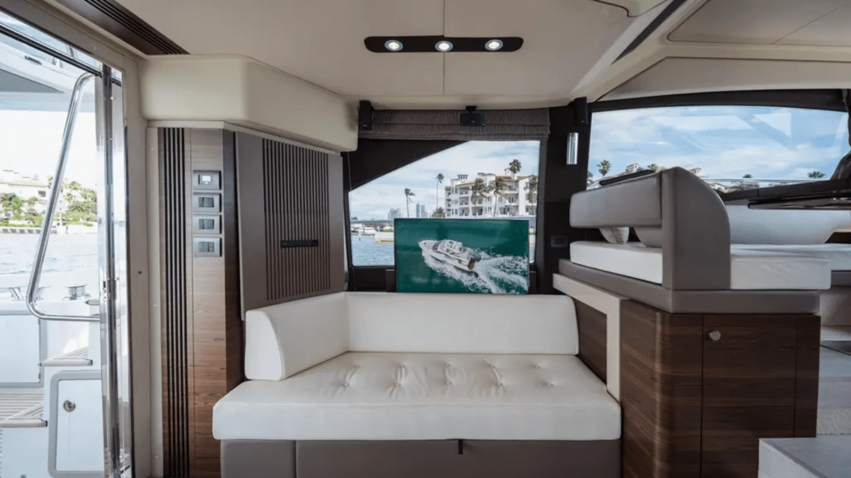 50′ Azimut yacht interior lounge seating nook