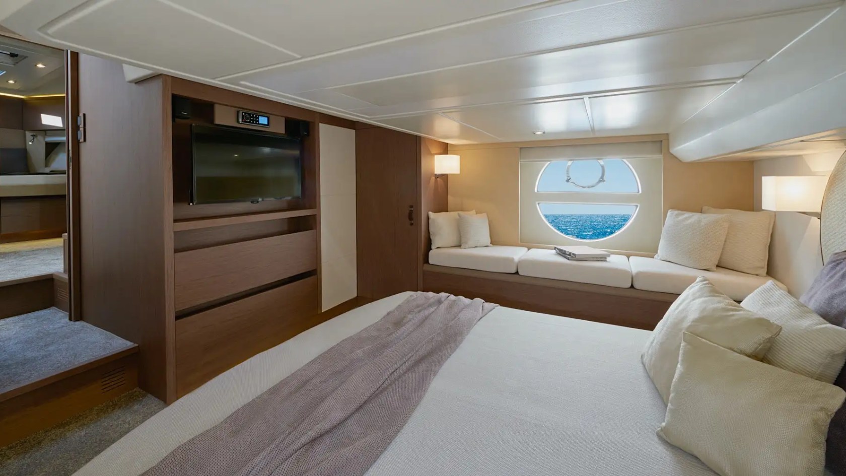 50' Beneteau - Yacht Rental in Fort Lauderdale, Florida