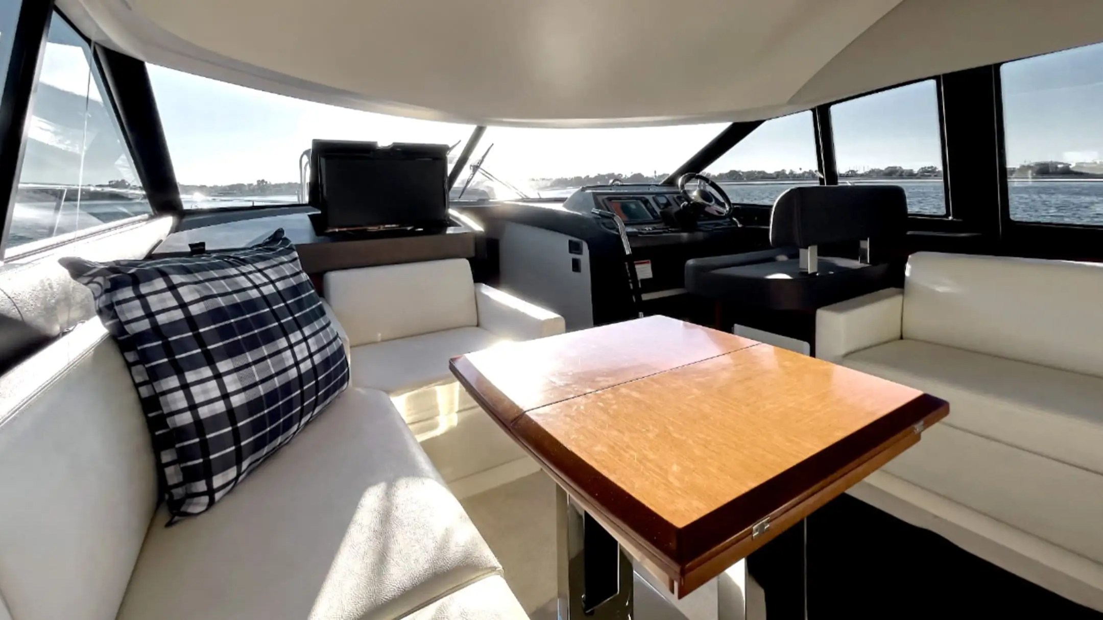 50' Prestige - Yacht Rental in Tampa, Florida
