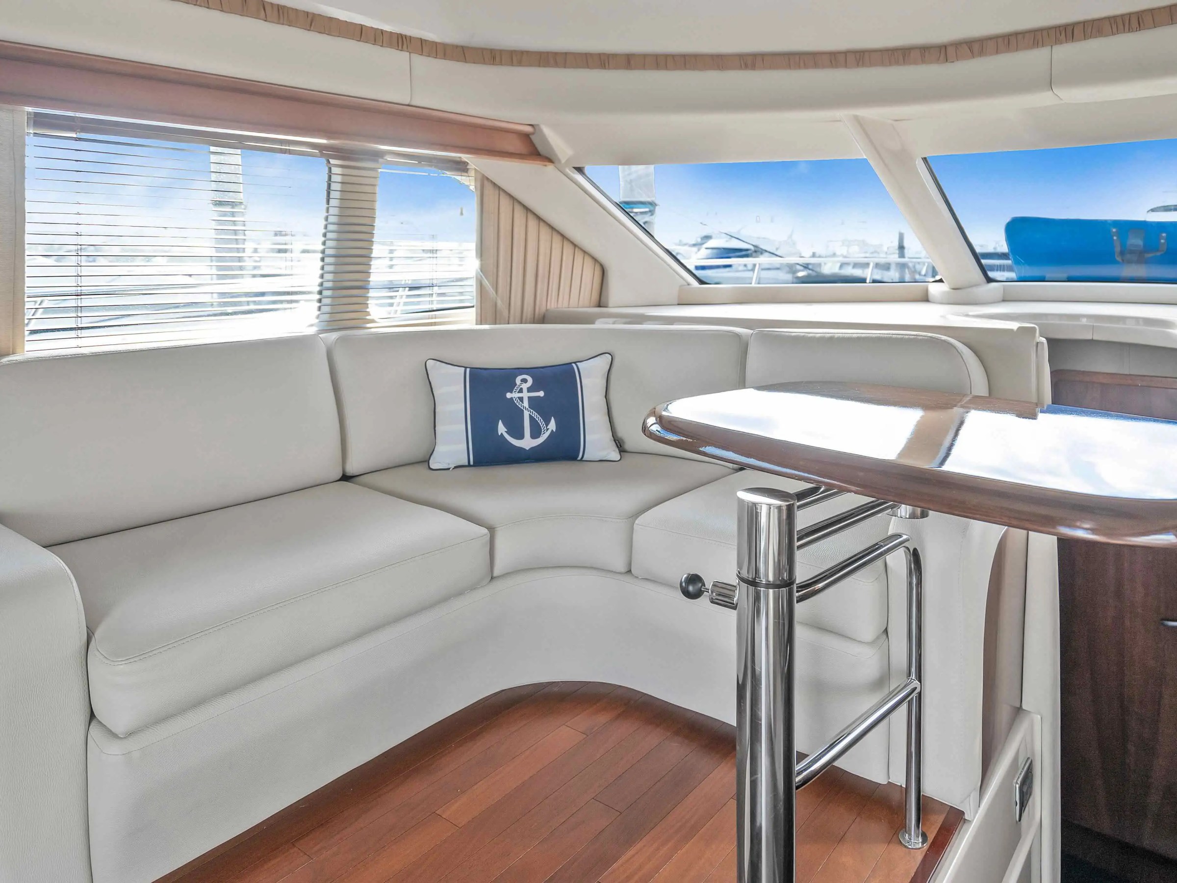 50′ SeaRay guests lounging Miami