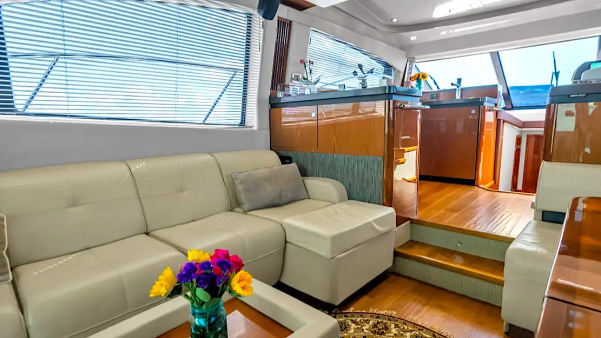 51' SeaRay (2) - Yacht Rental in Tampa, Florida