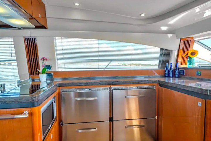 51' SeaRay (2) - Yacht Rental in Tampa, Florida