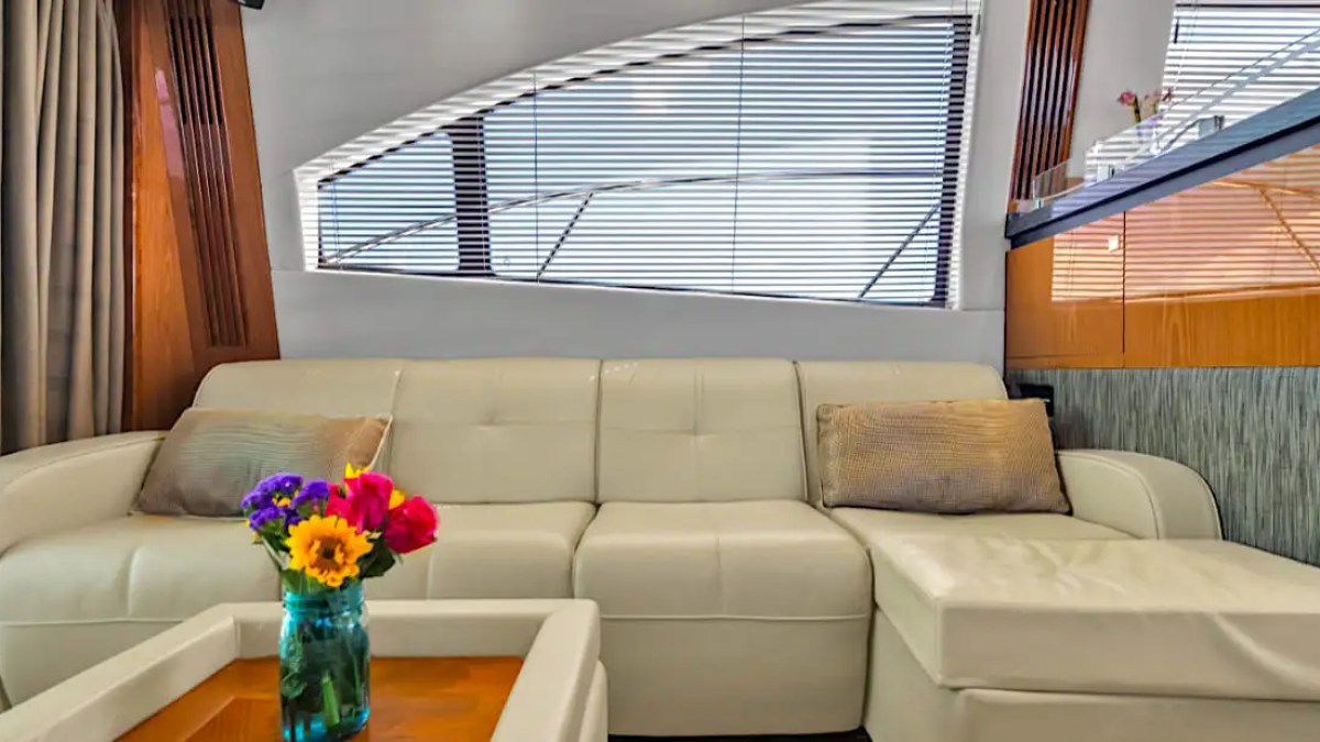 51' SeaRay (2) - Yacht Rental in Tampa, Florida