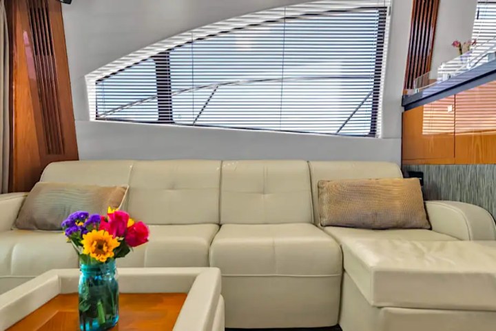 51' SeaRay (2) - Yacht Rental in Tampa, Florida