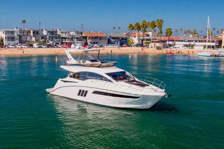 51' SeaRay (2) - Yacht Rental in Tampa, Florida