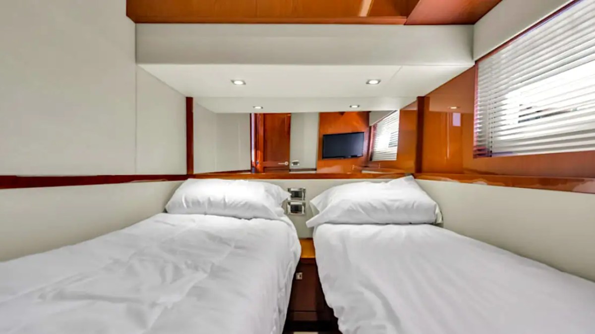 51' SeaRay (2) - Yacht Rental in Tampa, Florida