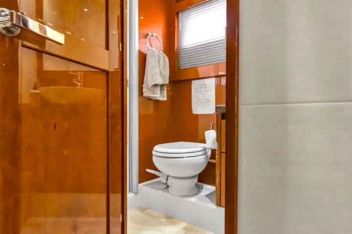 51' SeaRay (2) - Yacht Rental in Tampa, Florida