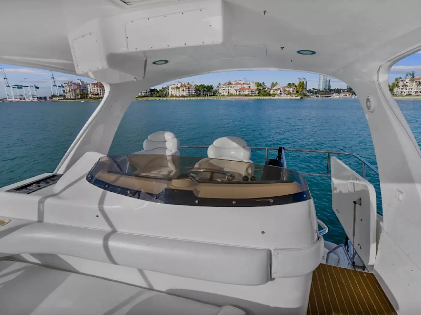 51' SeaRay - Yacht Rental in Dania Beach, Florida