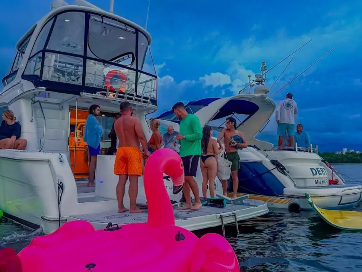 51' SeaRay - Yacht Rental in Dania Beach, Florida