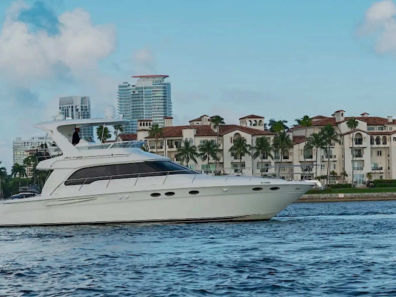 51' SeaRay - Yacht Rental in Dania Beach, Florida