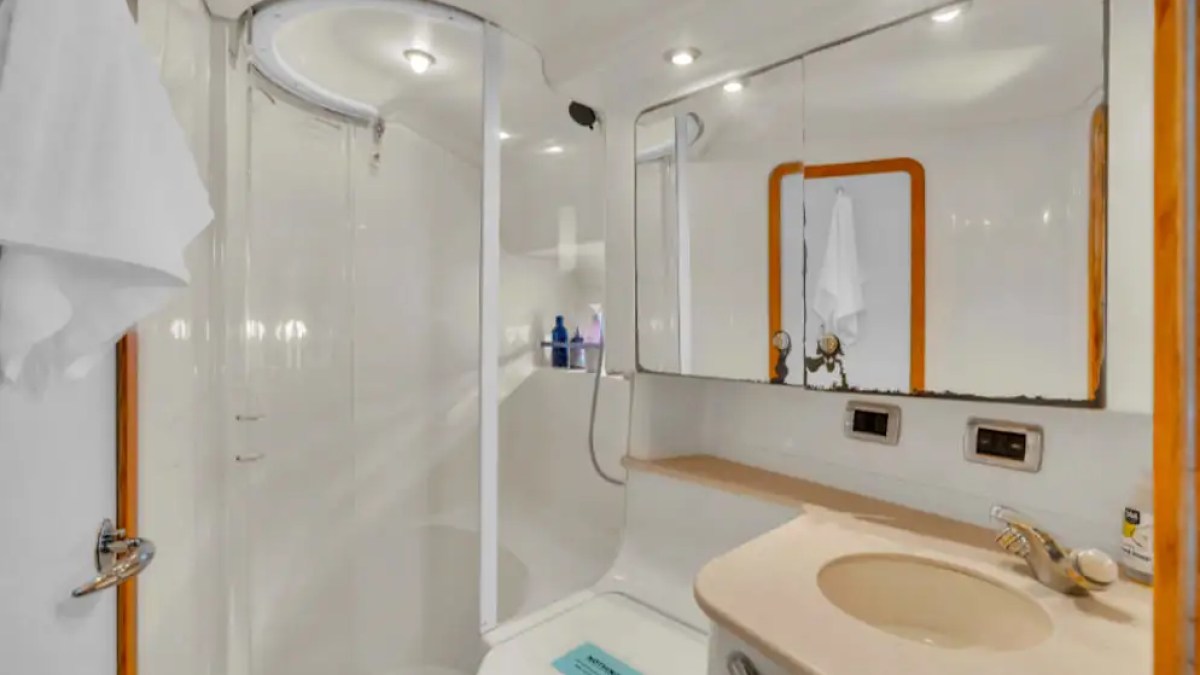 51' SeaRay - Yacht Rental in Tampa, Florida