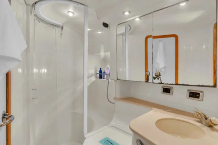 51' SeaRay - Yacht Rental in Tampa, Florida