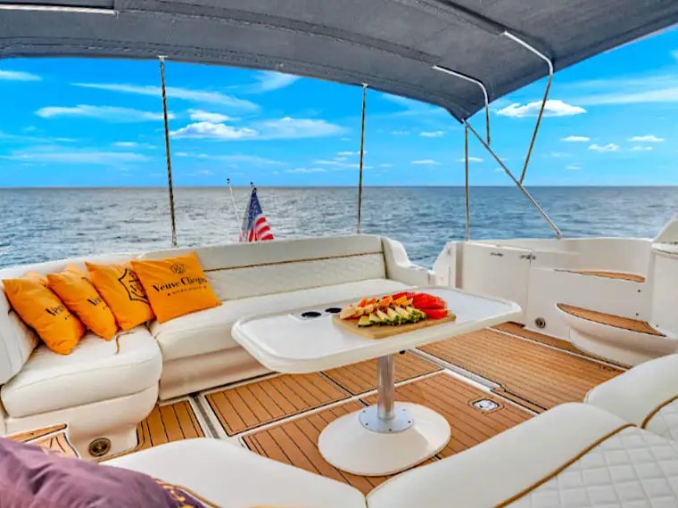 51' SeaRay - Yacht Rental in Tampa, Florida