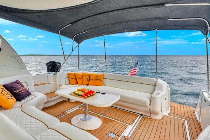 51' SeaRay - Yacht Rental in Tampa, Florida