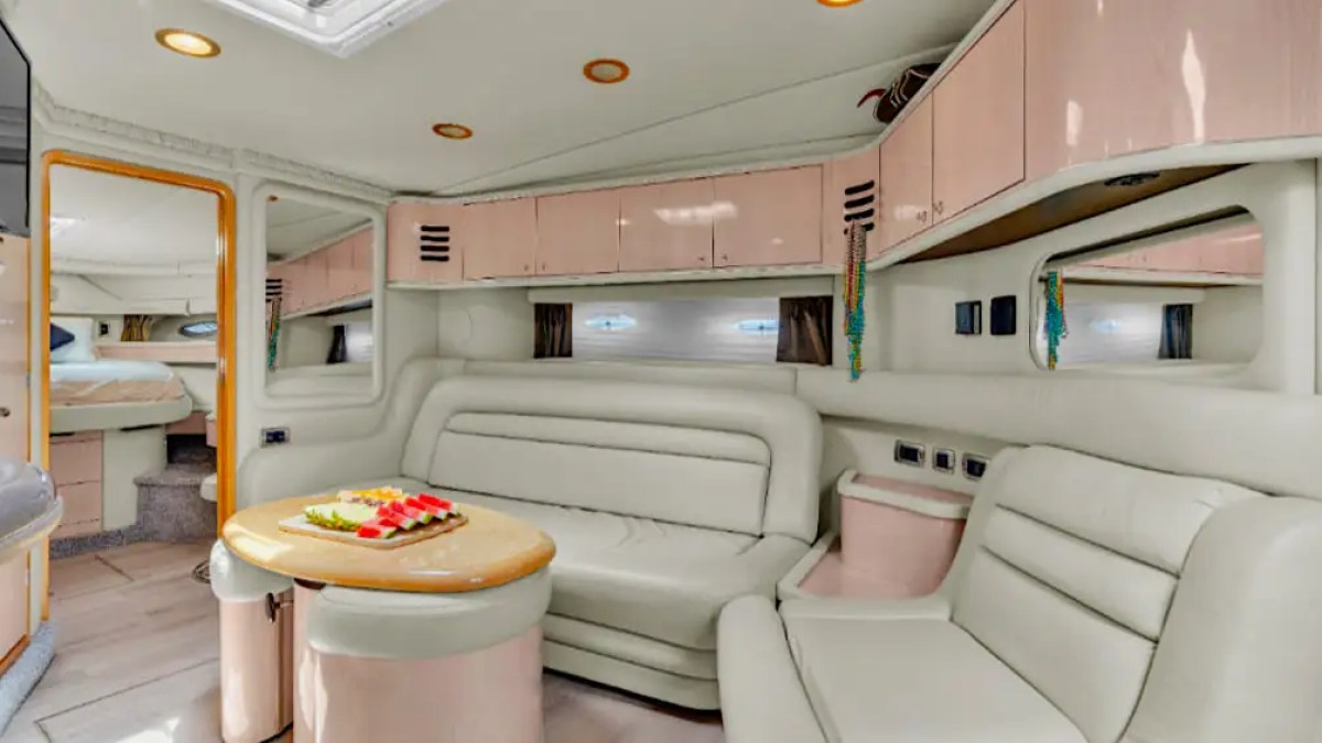 51' SeaRay - Yacht Rental in Tampa, Florida