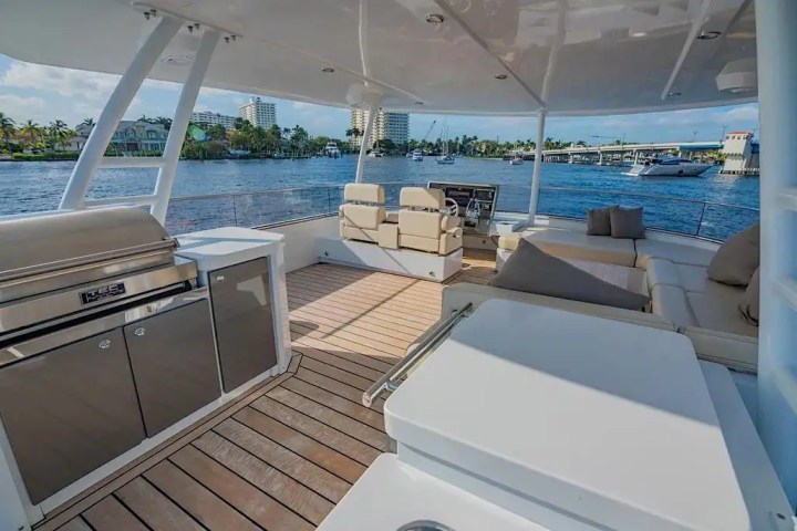 54' Nisi - Yacht Rental in Miami Beach, Florida