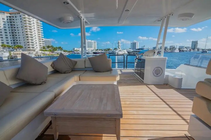 54' Nisi - Yacht Rental in Miami Beach, Florida