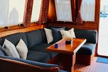 55' Hinckley - Yacht Rental in Marco Island, Florida