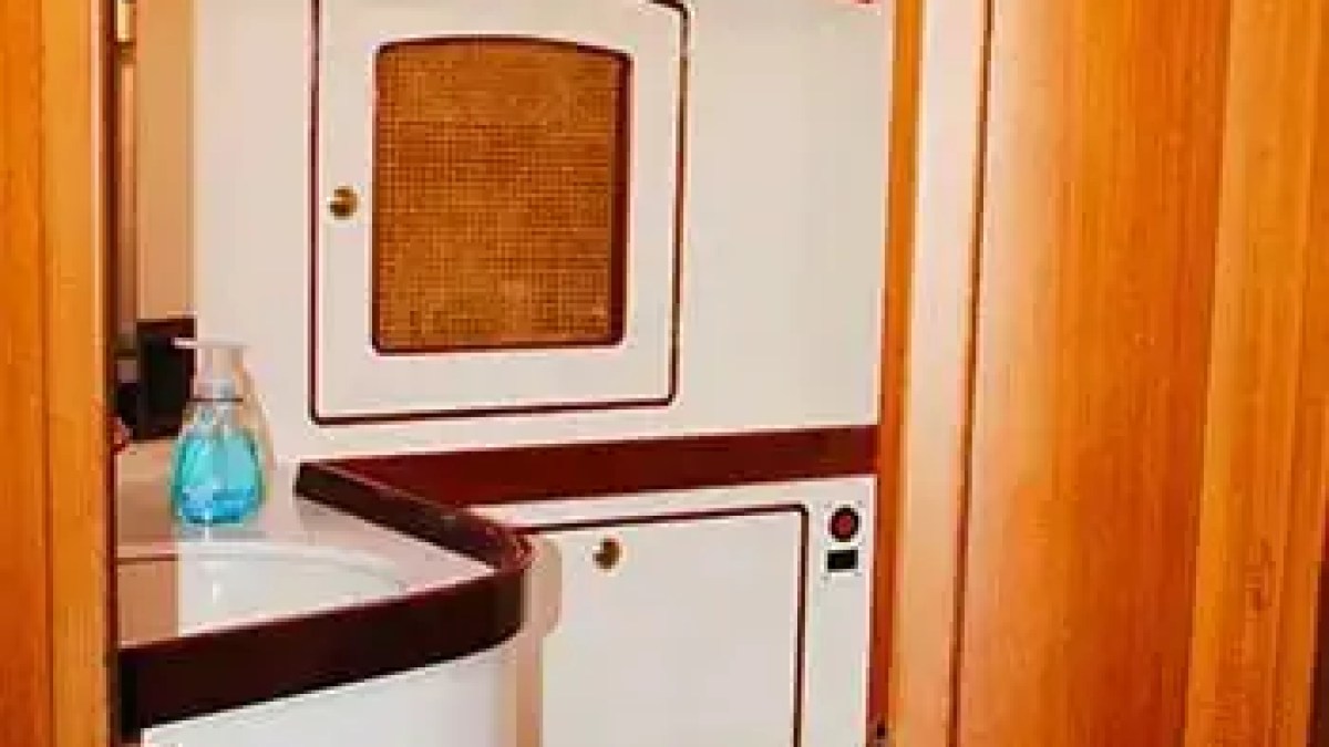 55' Hinckley - Yacht Rental in Marco Island, Florida