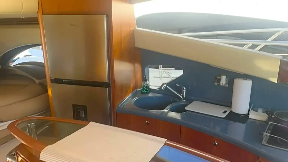 55' Azimut - Yacht Rental in Key Biscayne, Florida