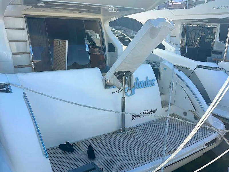 55ft Azimut yacht Key Biscayne swim platform stern