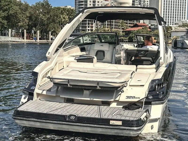 33' Monterrey - Boat Rental in Fort Lauderdale, Florida