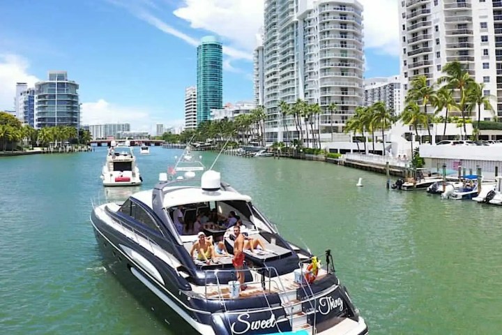 70' Princess - Yacht Rental in Miami Beach, Florida