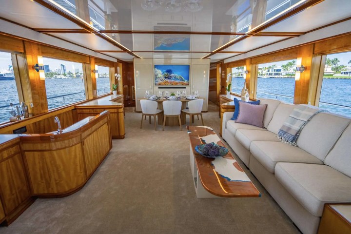 95' Intermarine - Yacht Rental in Fort Lauderdale, Florida