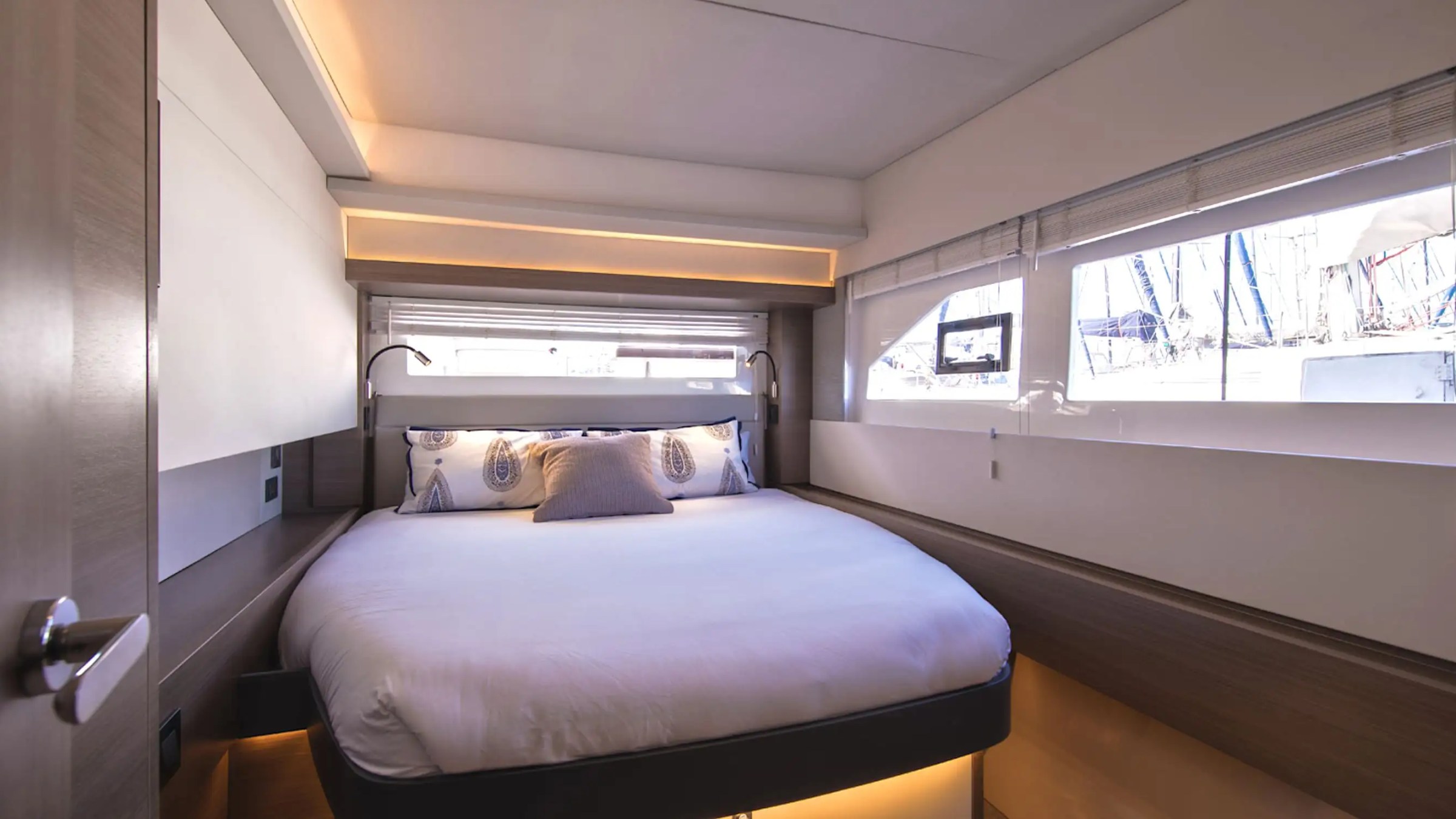 53' Leopard - Yacht Rental in Delray Beach, Florida