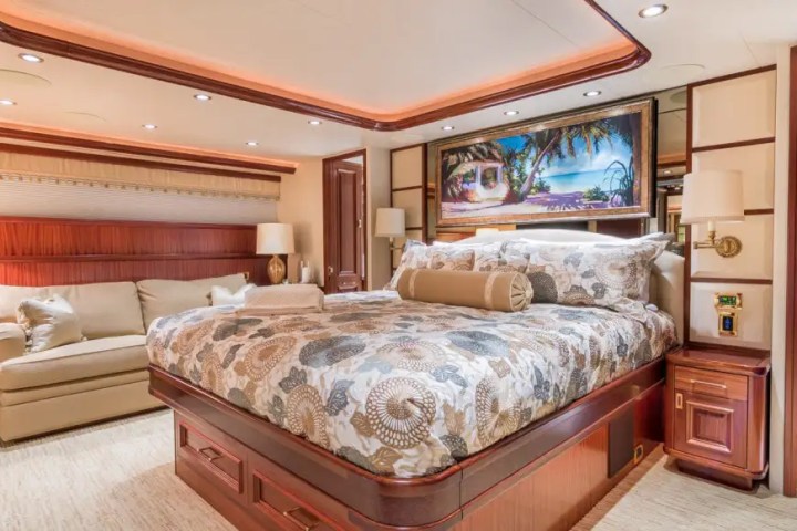 112' Westport - Yacht Rental in Palm Beach, Florida