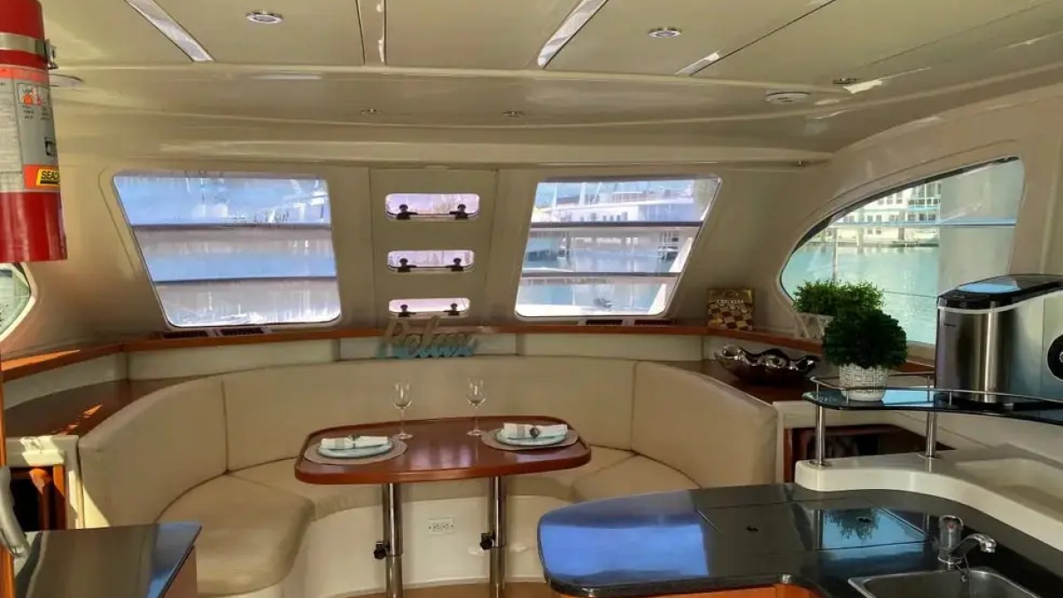 38' Aquila - Boat Rental in Melbourne, Florida