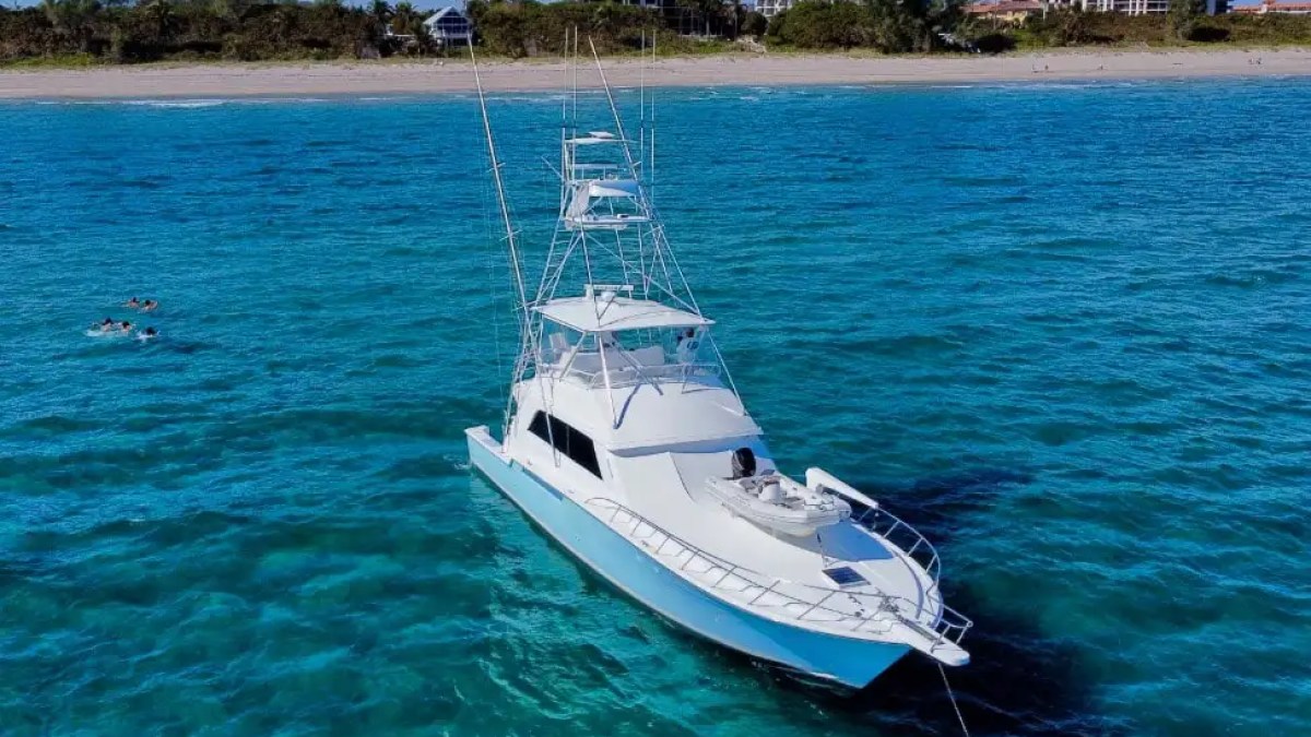 60' Bertram - Yacht Rental in Pompano Beach, Florida