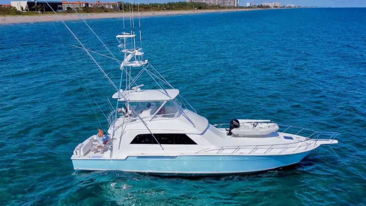60' Bertram - Yacht Rental in Pompano Beach, Florida