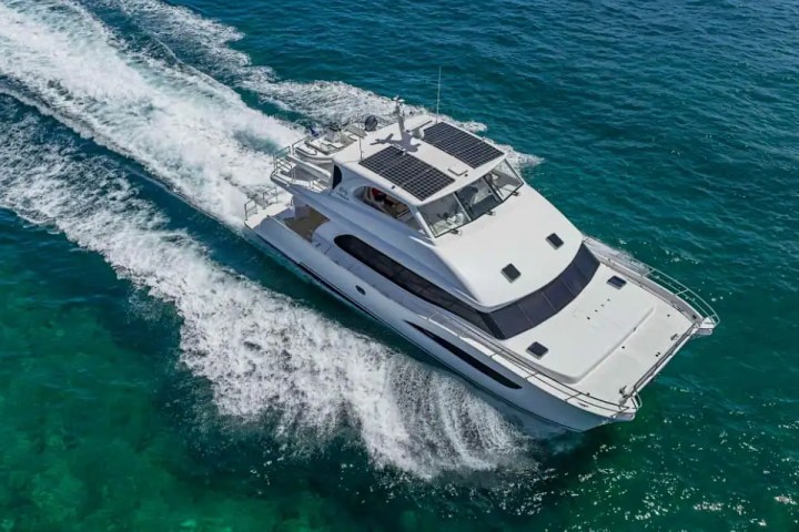 60' Horizon - Yacht Rental in Tampa, Florida