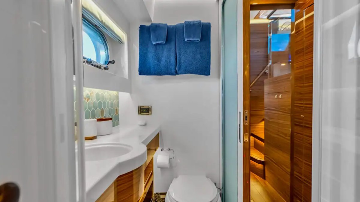 60' Horizon - Yacht Rental in Tampa, Florida