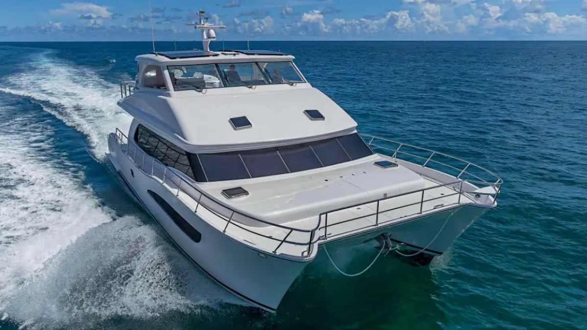 60' Horizon - Yacht Rental in Tampa, Florida