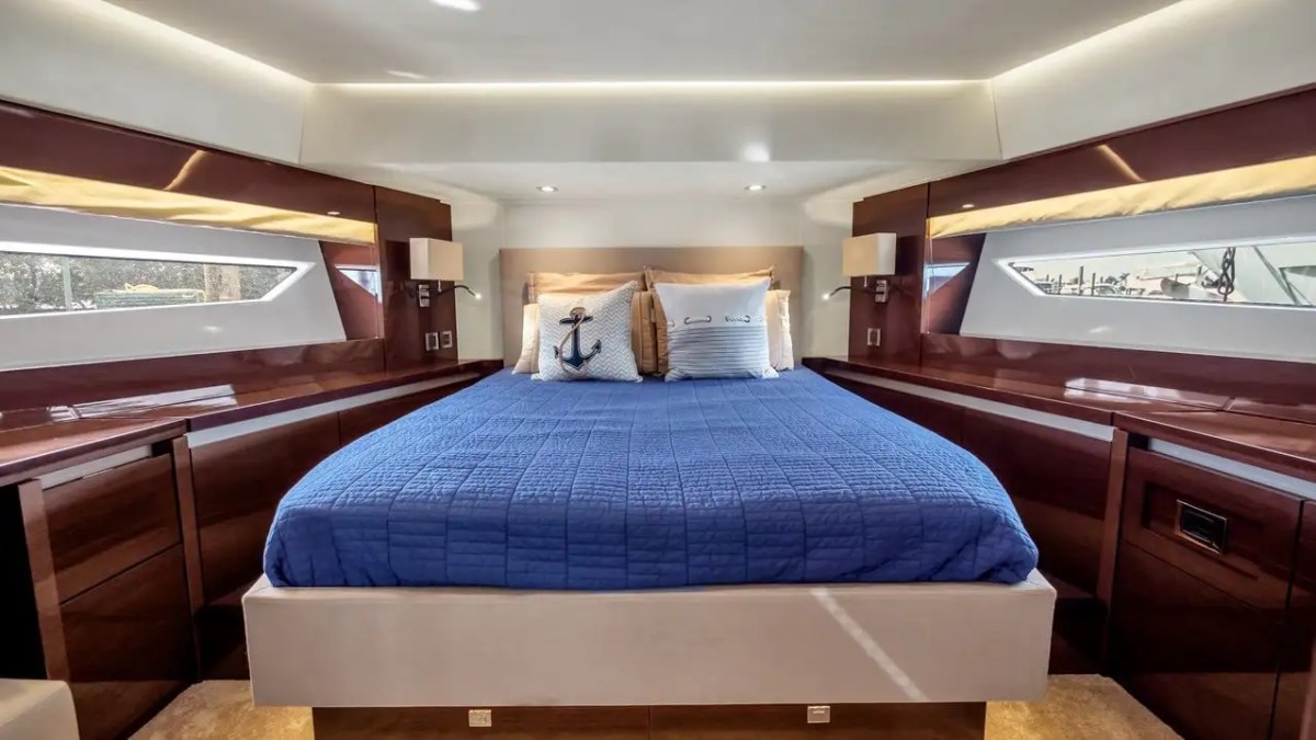63' Prestige - Yacht Rental in Anna Maria, Florida