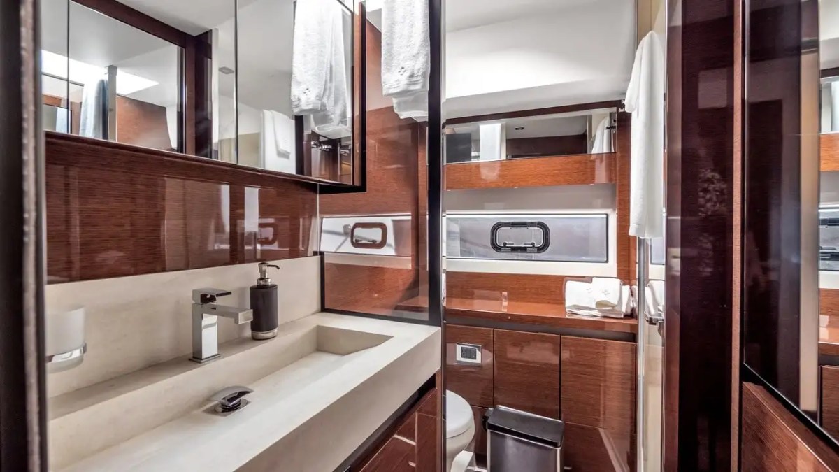 63' Prestige - Yacht Rental in Anna Maria, Florida