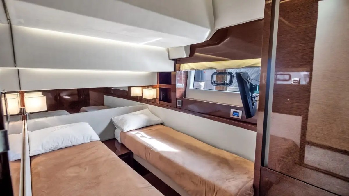 63' Prestige - Yacht Rental in Anna Maria, Florida