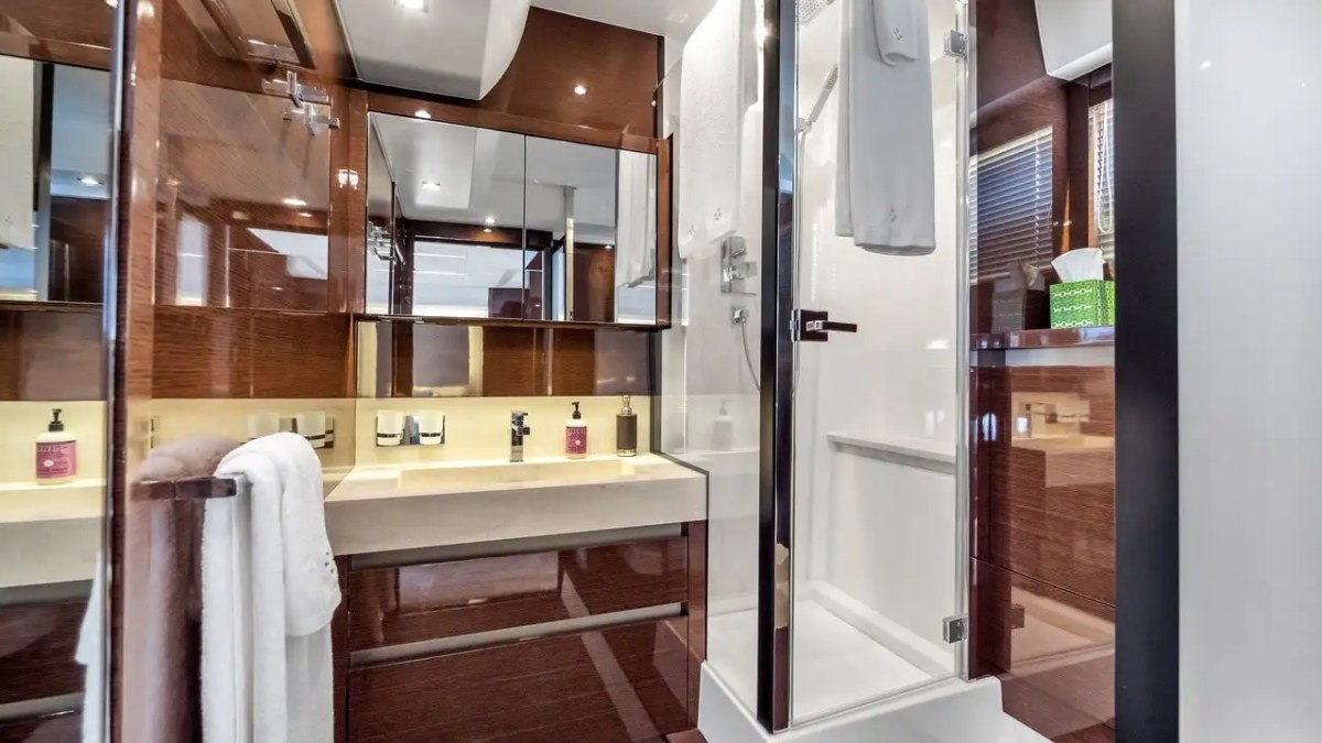 63' Prestige - Yacht Rental in Anna Maria, Florida