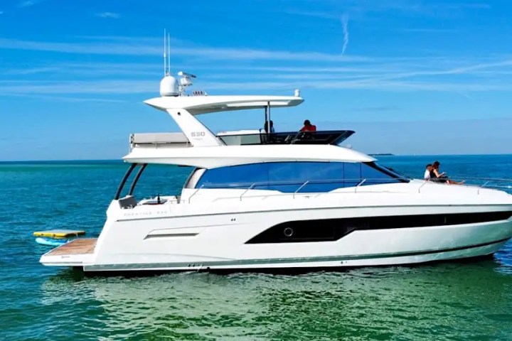 63' Prestige - Yacht Rental in Anna Maria, Florida