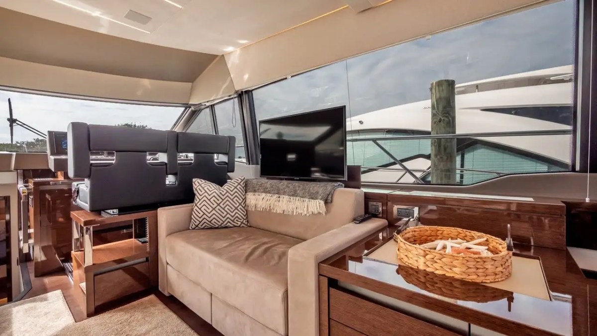 63' Prestige - Yacht Rental in Anna Maria, Florida