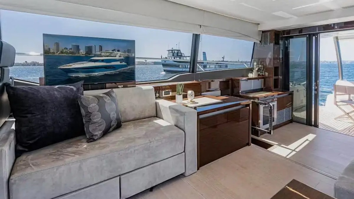63' Prestige - Yacht Rental in Sarasota, Florida
